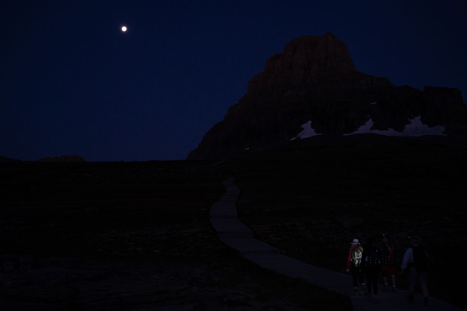 Early morning hiking in the dark